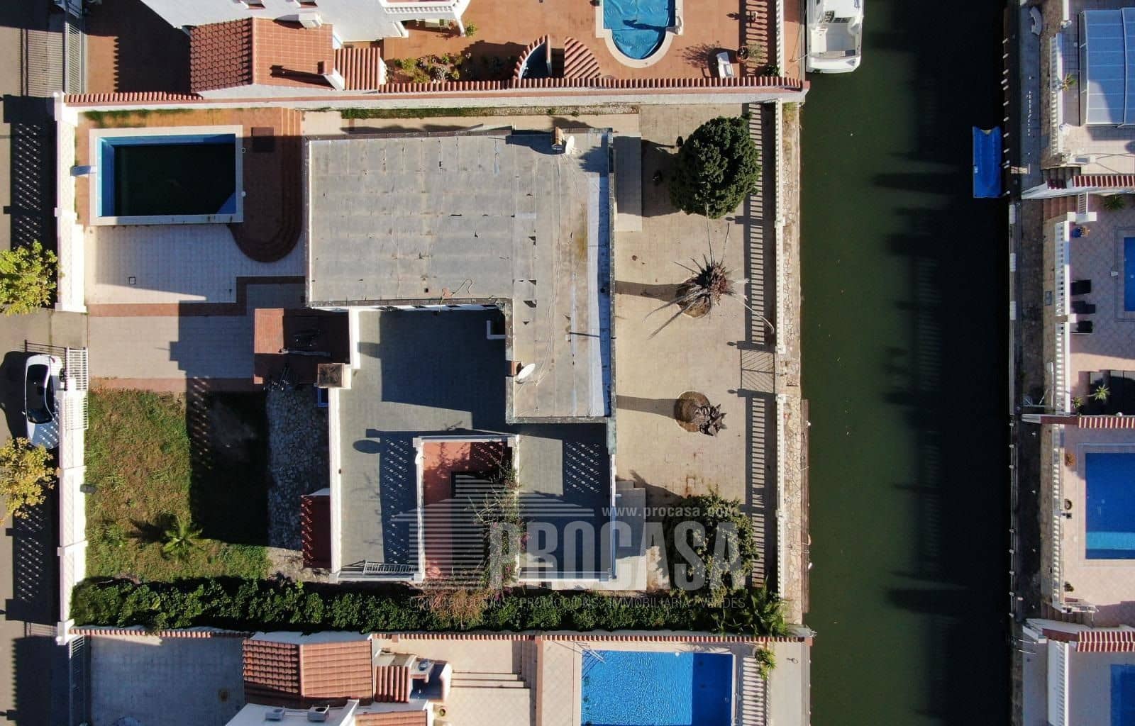 5 slaapkamer Villa te koop in Empuriabrava met zwembad garage - € 1.290.000 (Ref: 7498580)