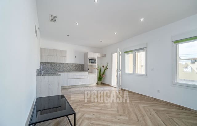 6 slaapkamer Villa te koop in Castelló d'Empúries met garage - € 525.000 (Ref: 7622555)