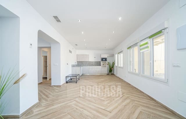 6 slaapkamer Villa te koop in Castelló d'Empúries met garage - € 525.000 (Ref: 7622555)