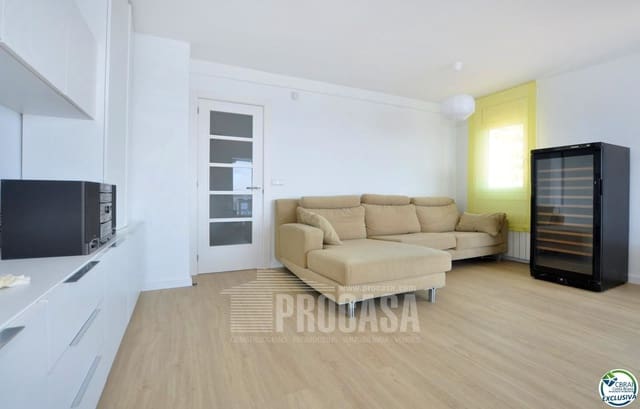 2 slaapkamer Flat te koop in Roses met garage - € 385.000 (Ref: 7753572)