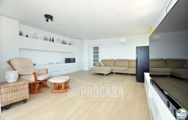 2 slaapkamer Flat te koop in Roses met garage - € 385.000 (Ref: 7753572)