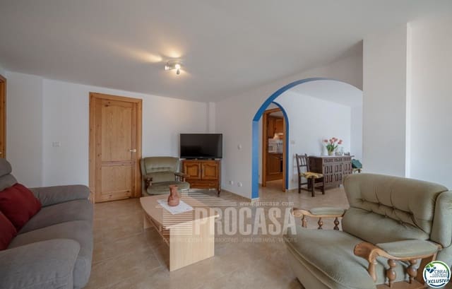 4 slaapkamer Flat te koop in Roses - € 249.000 (Ref: 7898427)