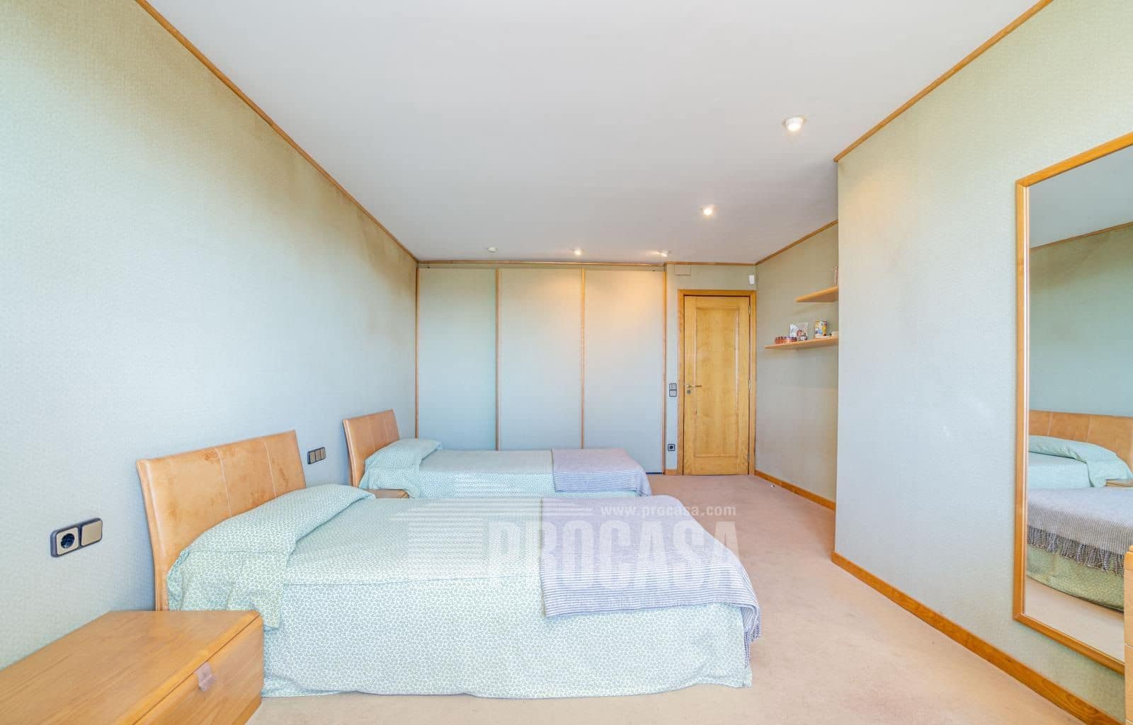 7 bedroom Villa for sale in Roses with pool garage - € 2,500,000 (Ref: 7952334)