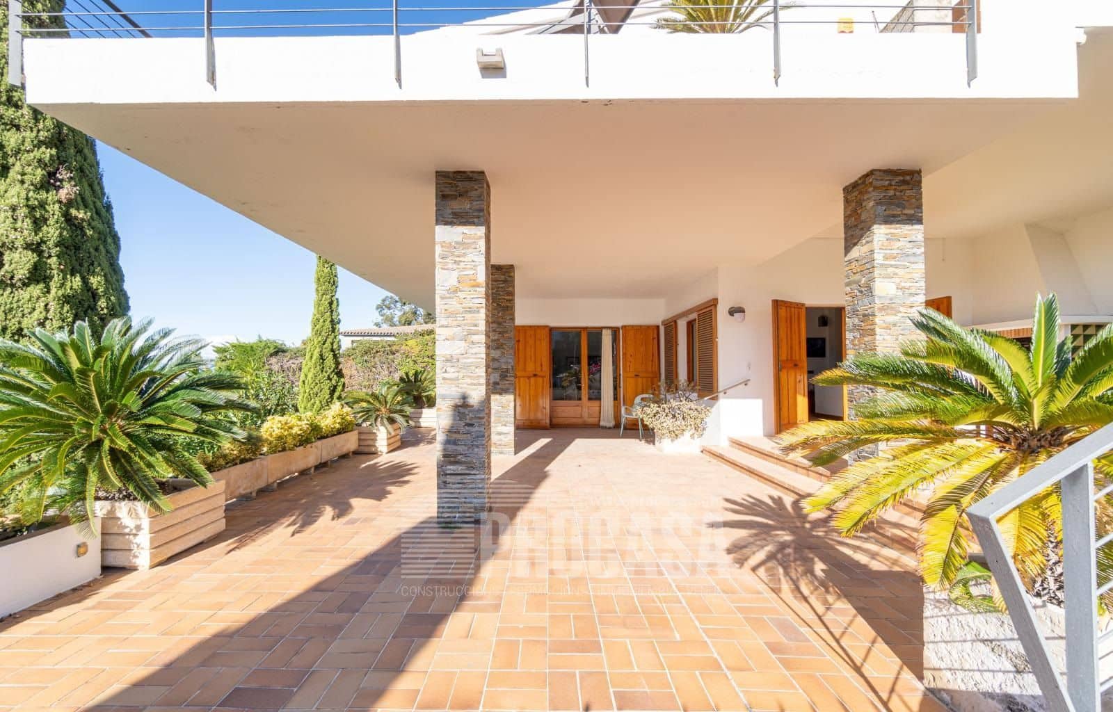 7 bedroom Villa for sale in Roses with pool garage - € 2,500,000 (Ref: 7952334)