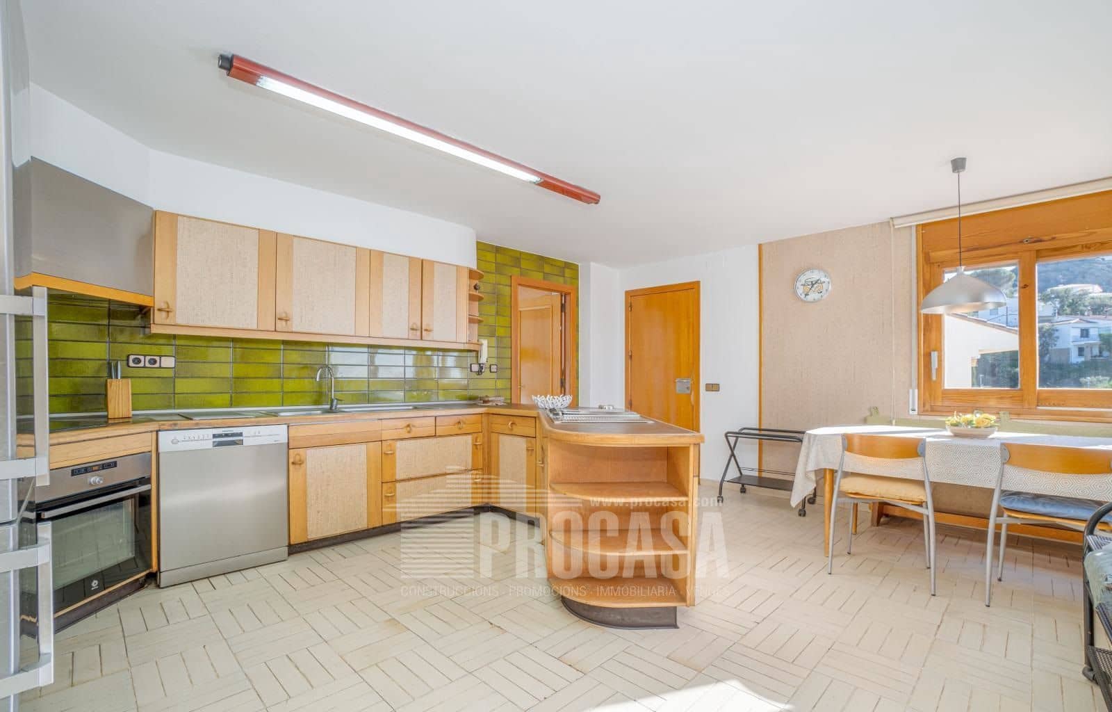 7 bedroom Villa for sale in Roses with pool garage - € 2,500,000 (Ref: 7952334)