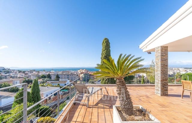 7 slaapkamer Villa te koop in Roses met zwembad garage - € 2.500.000 (Ref: 7952334)