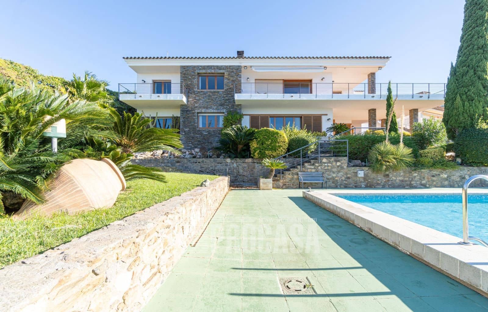 7 bedroom Villa for sale in Roses with pool garage - € 2,500,000 (Ref: 7952334)