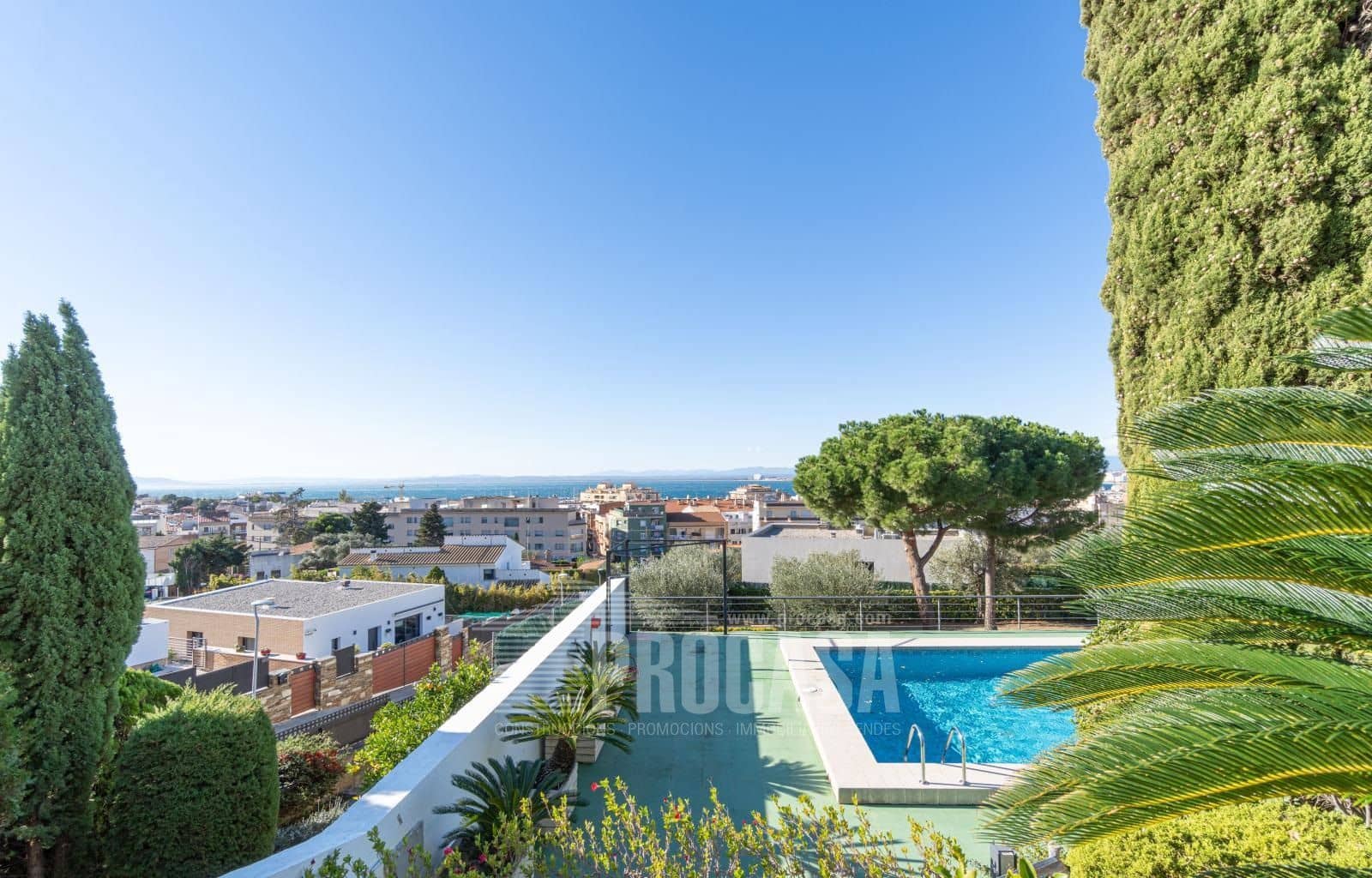 7 bedroom Villa for sale in Roses with pool garage - € 2,500,000 (Ref: 7952334)