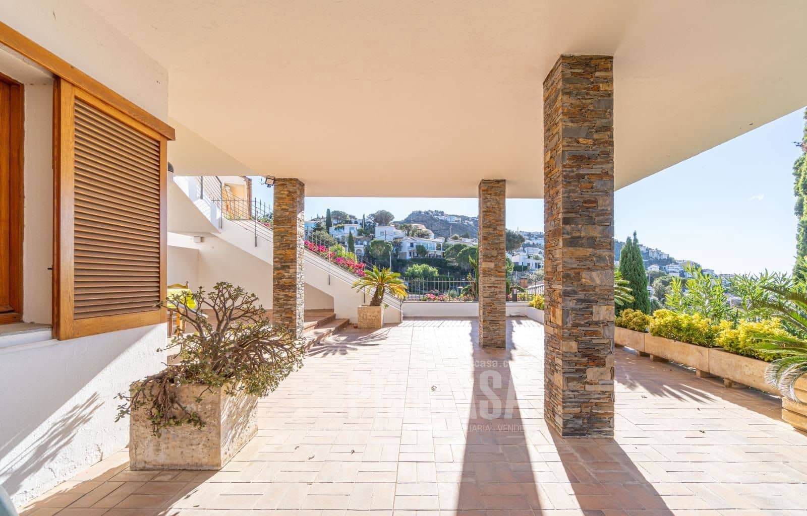 7 bedroom Villa for sale in Roses with pool garage - € 2,500,000 (Ref: 7952334)