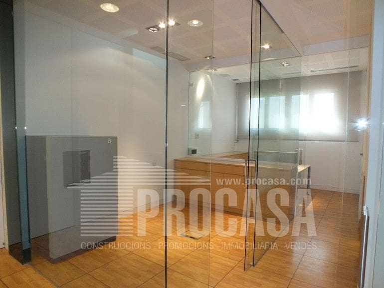 Kommersiell til salgs i Empuriabrava - € 480 000 (Ref: 7955317)