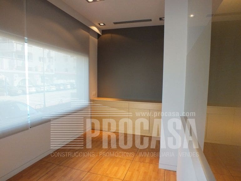 Kommersiell til salgs i Empuriabrava - € 480 000 (Ref: 7955317)