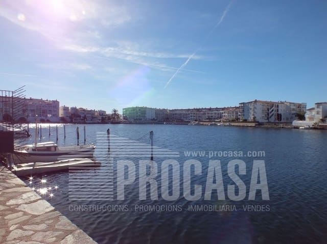 Comercial para venda em Empuriabrava, Castelló d'Empúries - 480 000 € (Ref: 7955317)