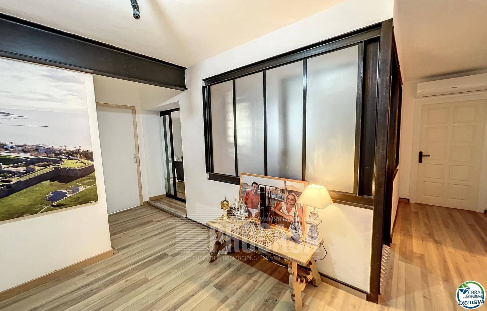 6 bedroom Flat for sale in Roses - € 315,000 (Ref: 7981773)