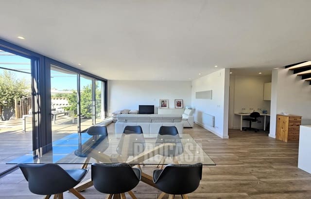 4 chambre Villa/Maison à vendre à Empuriabrava, Castelló d'Empúries avec piscine garage - 1 195 000 € (Ref: 7996993)
