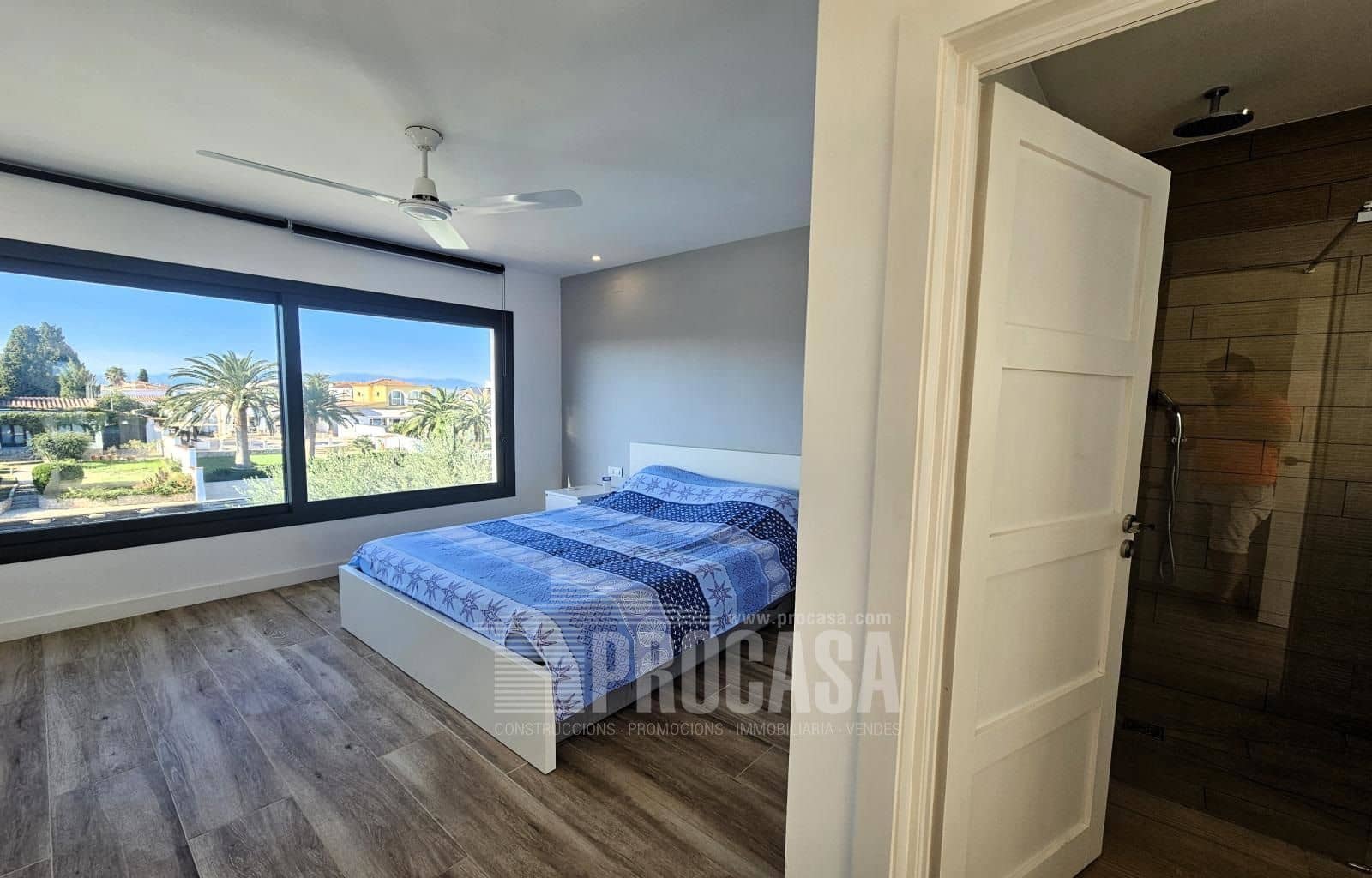 4 slaapkamer Villa te koop in Empuriabrava met zwembad garage - € 1.195.000 (Ref: 7996993)