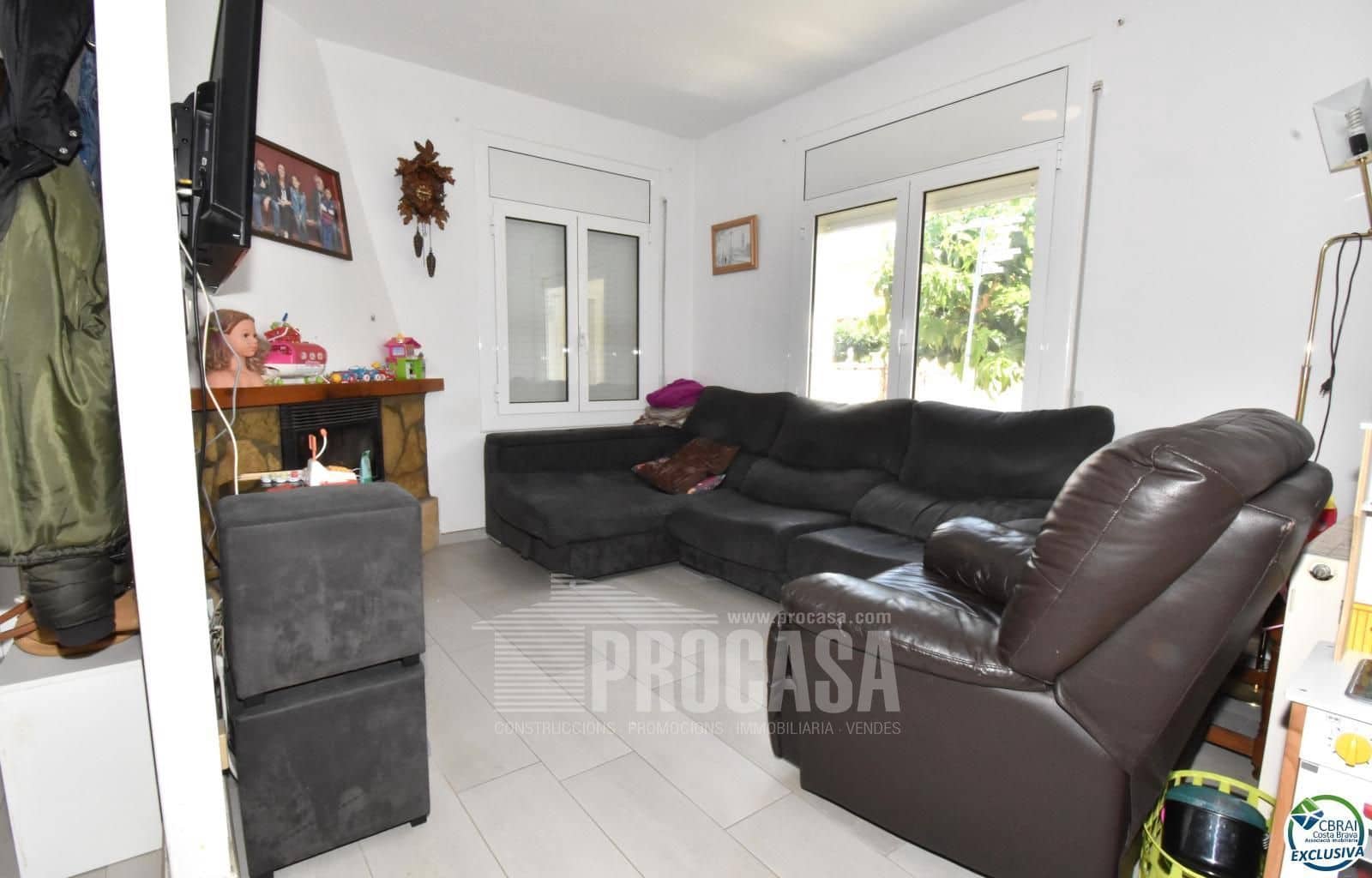 4 soveværelse Villa til salg i Empuriabrava med swimmingpool garage - € 349.000 (Ref: 8024634)