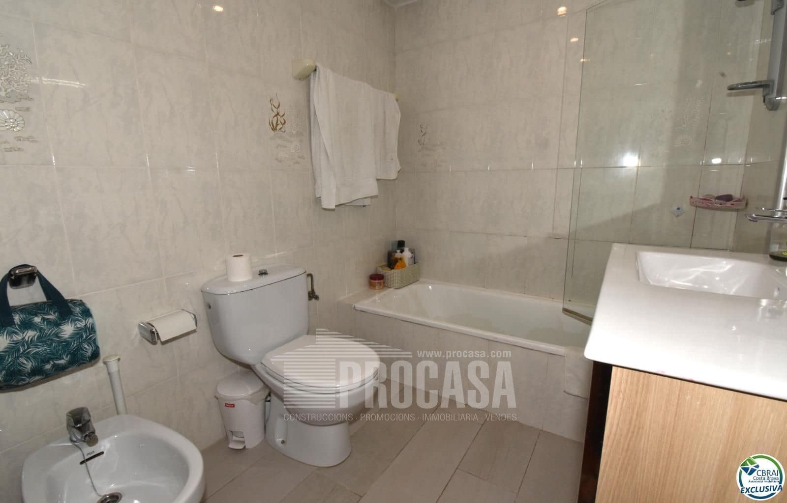 4 soveværelse Villa til salg i Empuriabrava med swimmingpool garage - € 349.000 (Ref: 8024634)