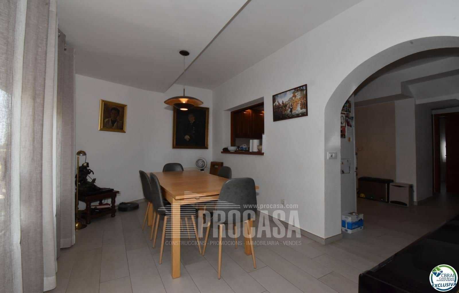 4 soveværelse Villa til salg i Empuriabrava med swimmingpool garage - € 349.000 (Ref: 8024634)