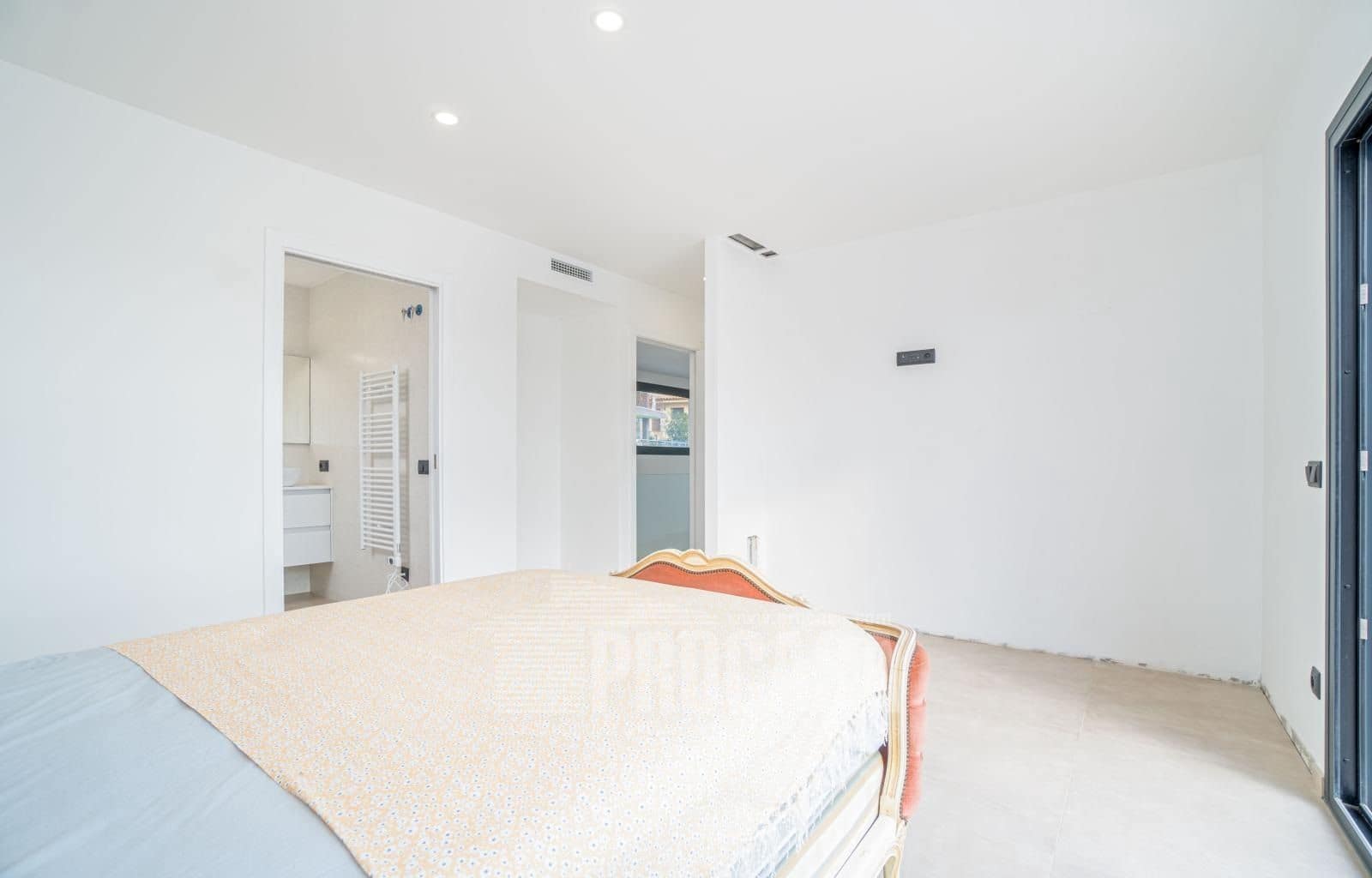 4 bedroom Villa for sale in Palau-saverdera with pool garage - € 895,000 (Ref: 8154945)