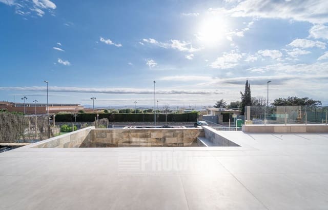 4 bedroom Villa for sale in Palau-saverdera with pool garage - € 895,000 (Ref: 8154945)