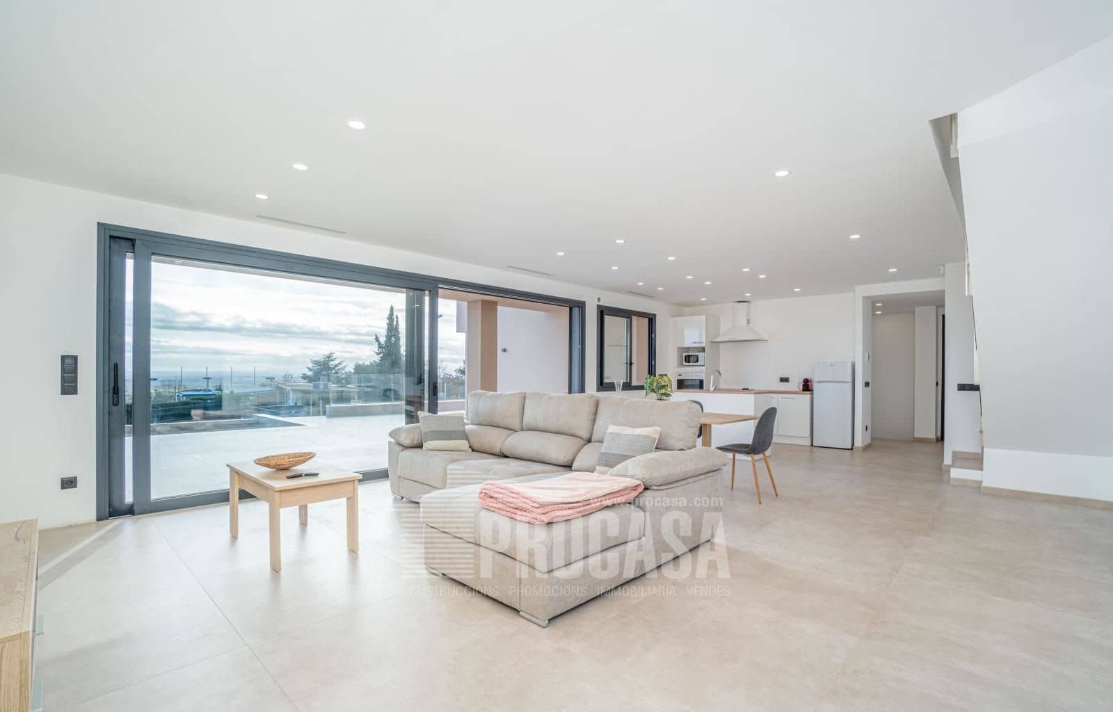 4 bedroom Villa for sale in Palau-saverdera with pool garage - € 895,000 (Ref: 8154945)