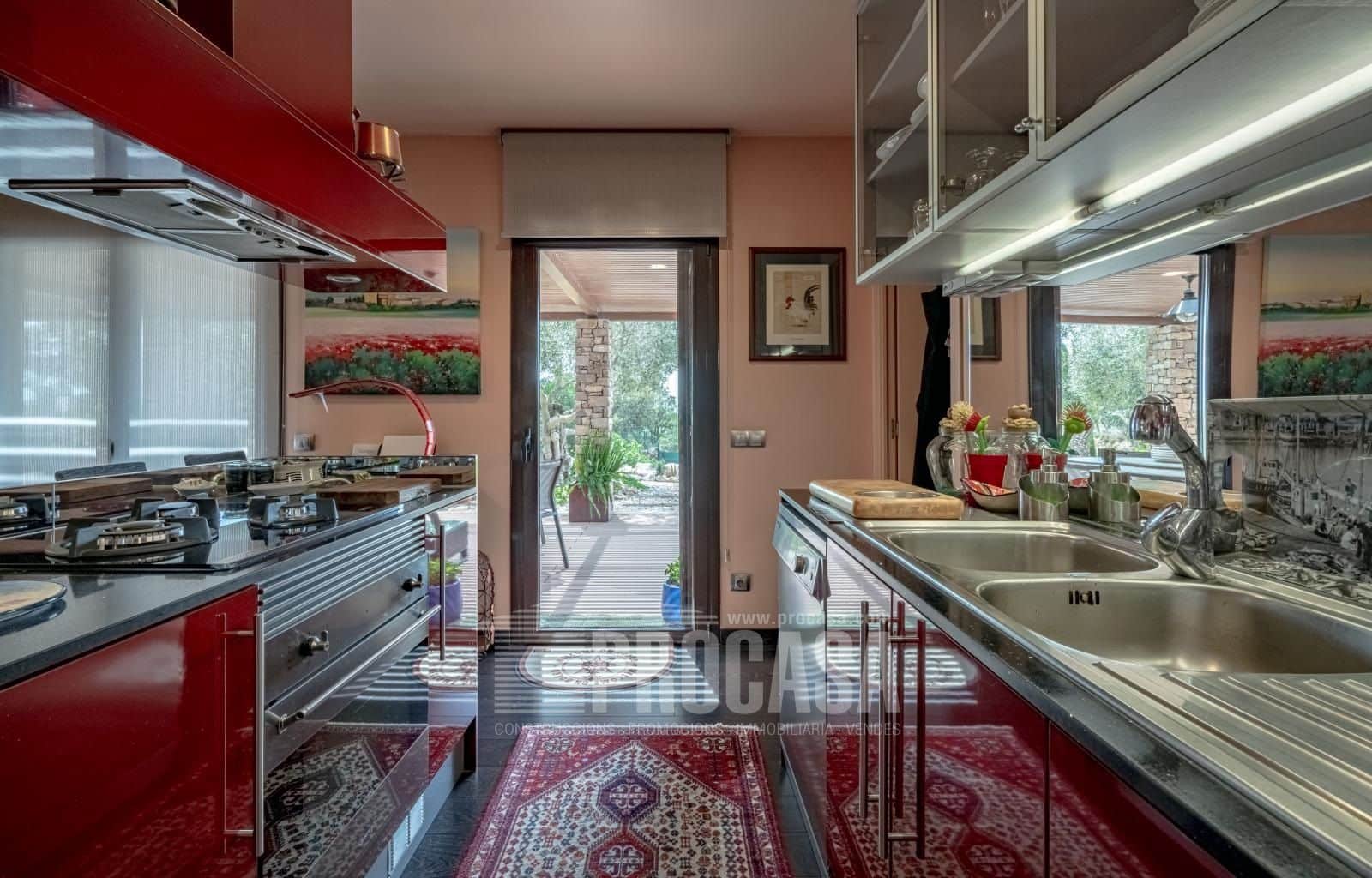 3 soverom Villa til salgs i Masarac med svømmebasseng garasje - € 975 000 (Ref: 8209875)