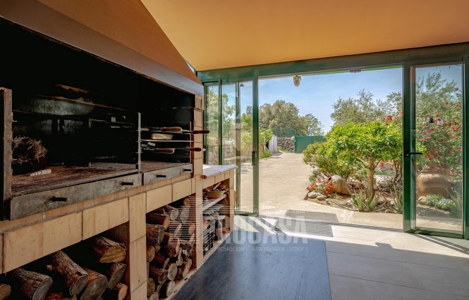 3 soverom Villa til salgs i Masarac med svømmebasseng garasje - € 975 000 (Ref: 8209875)