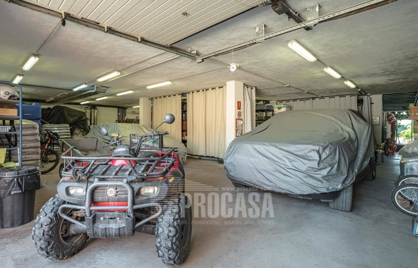 3 soverom Villa til salgs i Masarac med svømmebasseng garasje - € 975 000 (Ref: 8209875)