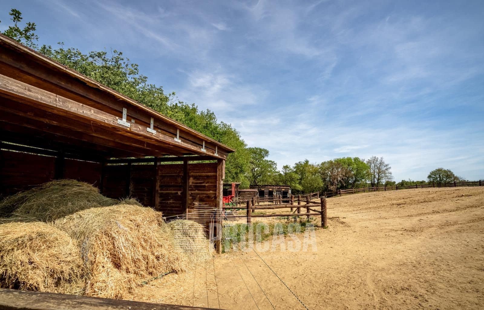 3 soverom Villa til salgs i Masarac med svømmebasseng garasje - € 975 000 (Ref: 8209875)