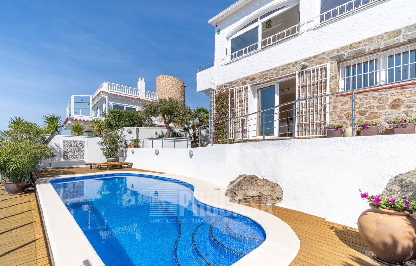 4 sypialnia Willa na sprzedaż w Roses z basenem garażem - 1 090 000 € (Ref: 8214715)