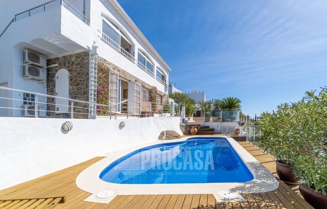 4 sypialnia Willa na sprzedaż w Roses z basenem garażem - 1 090 000 € (Ref: 8214715)