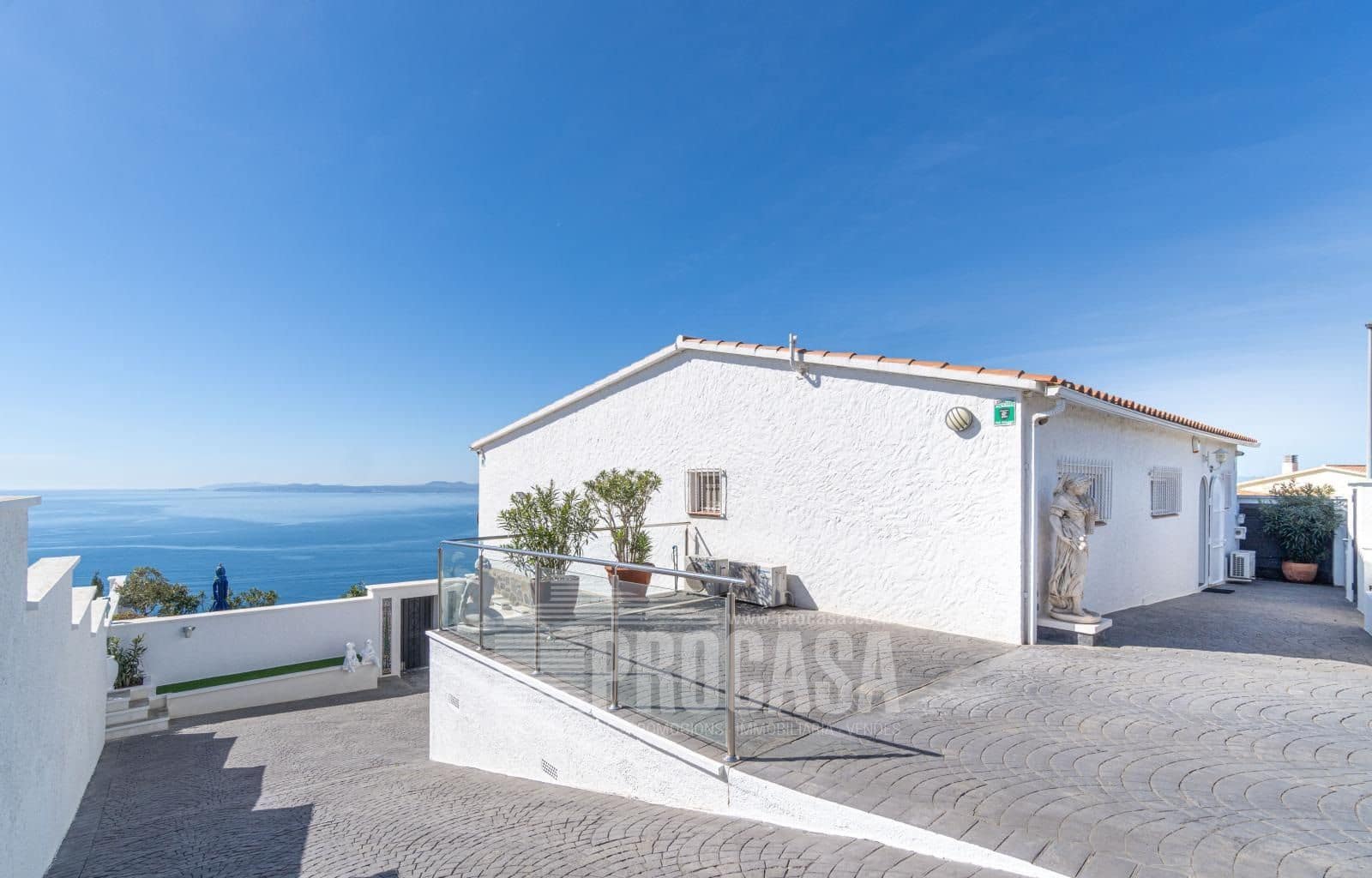 4 sypialnia Willa na sprzedaż w Roses z basenem garażem - 1 090 000 € (Ref: 8214715)