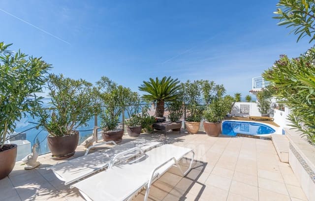 4 sypialnia Willa na sprzedaż w Roses z basenem garażem - 1 090 000 € (Ref: 8214715)