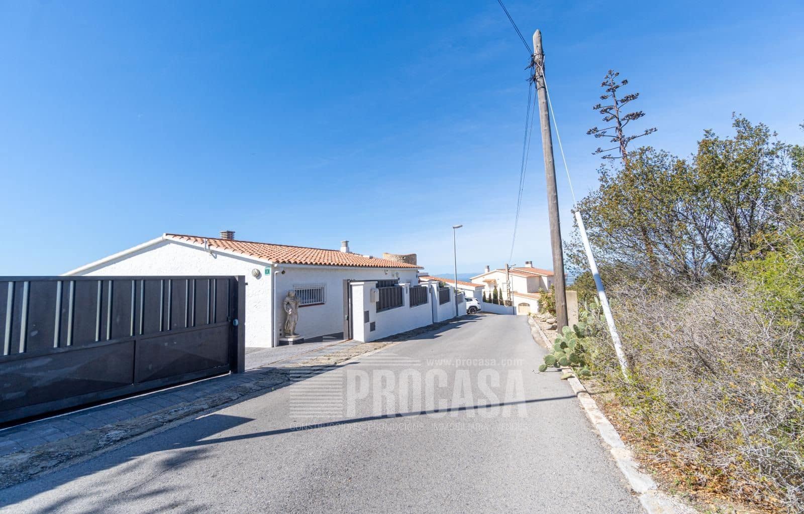 4 sypialnia Willa na sprzedaż w Roses z basenem garażem - 1 090 000 € (Ref: 8214715)