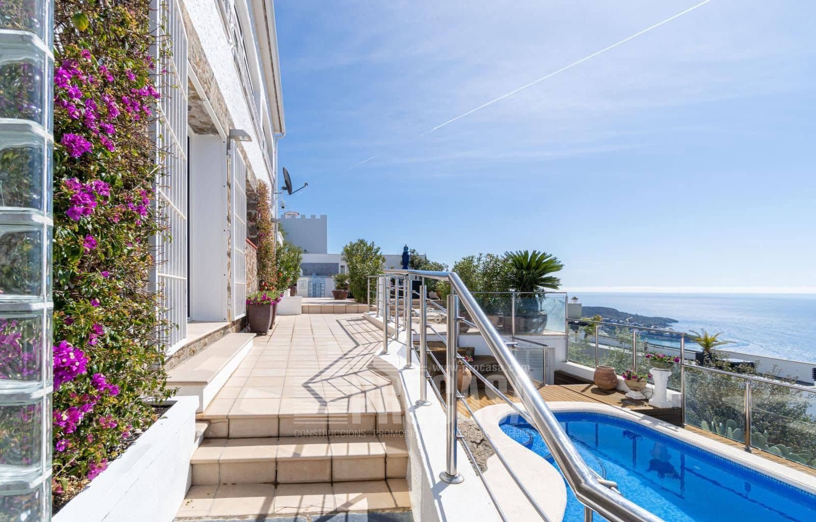 4 sypialnia Willa na sprzedaż w Roses z basenem garażem - 1 090 000 € (Ref: 8214715)