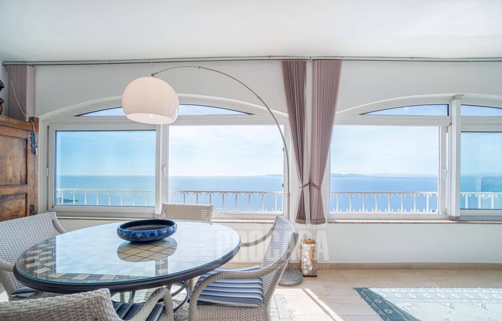 4 sypialnia Willa na sprzedaż w Roses z basenem garażem - 1 090 000 € (Ref: 8214715)