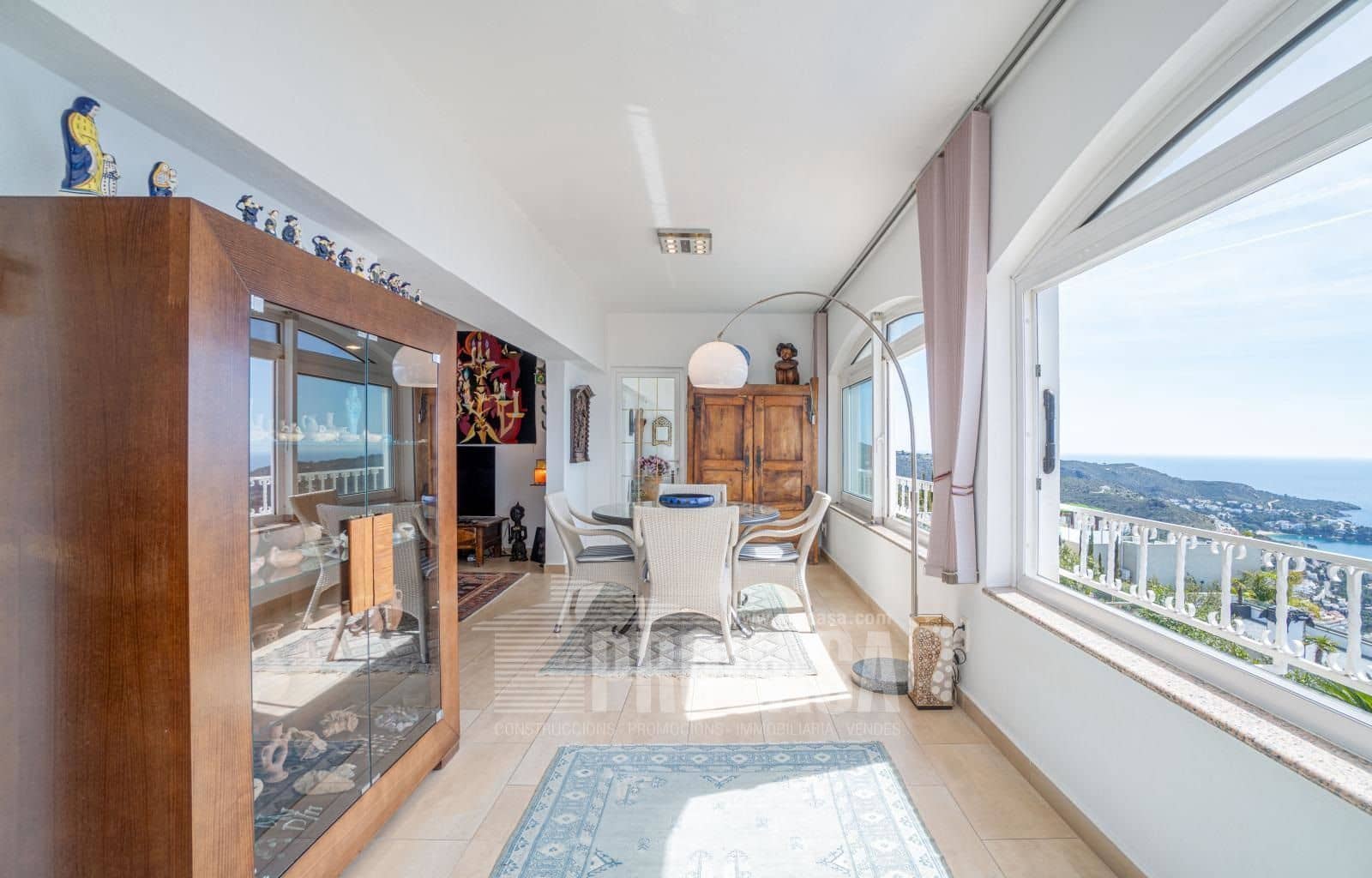 4 sypialnia Willa na sprzedaż w Roses z basenem garażem - 1 090 000 € (Ref: 8214715)