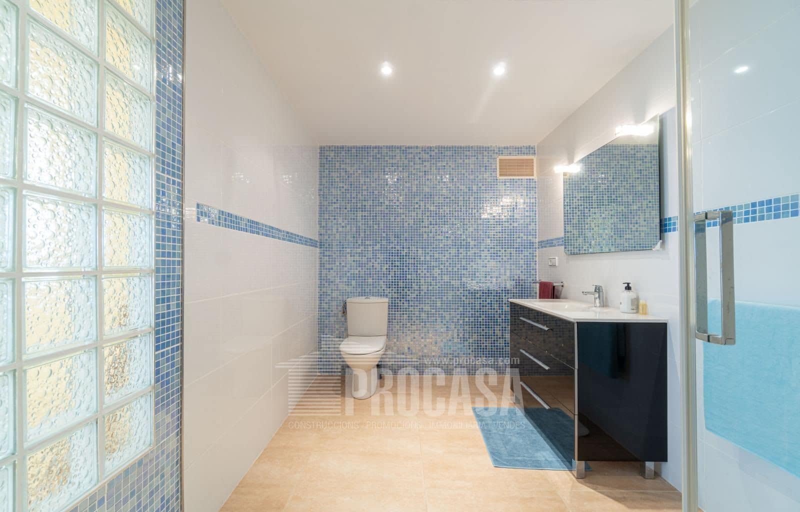 4 sypialnia Willa na sprzedaż w Roses z basenem garażem - 1 090 000 € (Ref: 8214715)