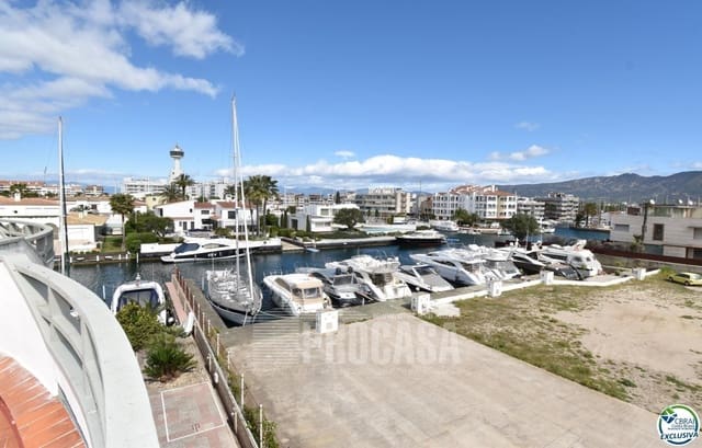 11 chambre Villa/Maison à vendre à Empuriabrava, Castelló d'Empúries avec piscine garage - 4 860 000 € (Ref: 8227276)