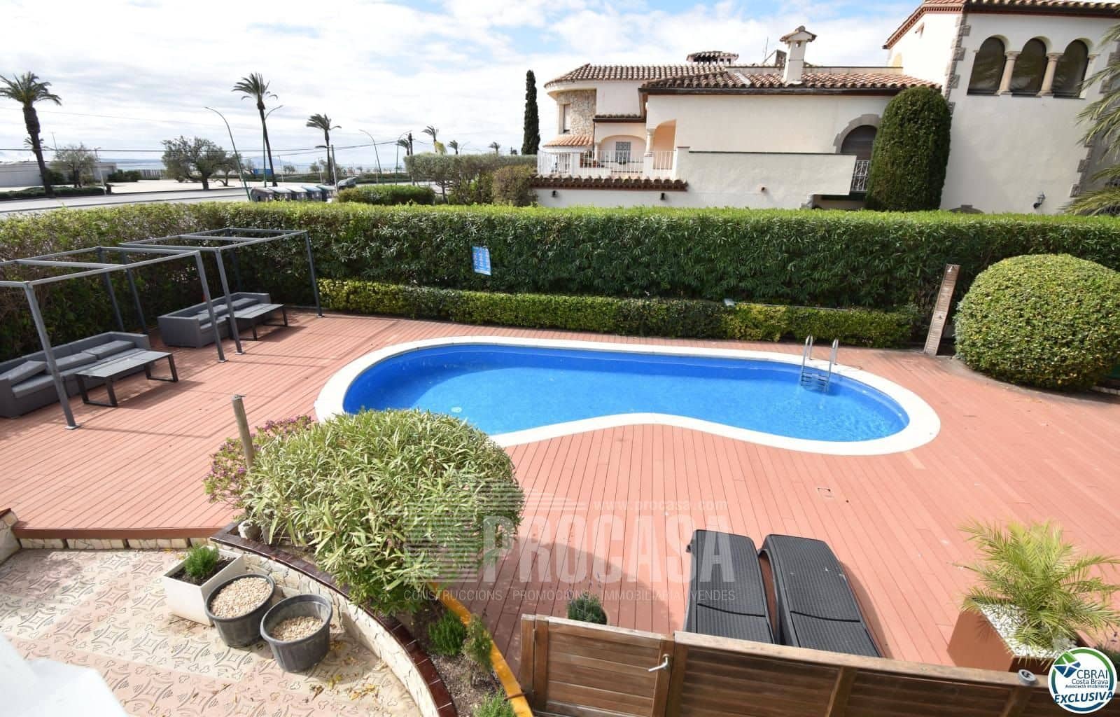 11 soverom Villa til salgs i Empuriabrava med svømmebasseng garasje - € 4 860 000 (Ref: 8227276)