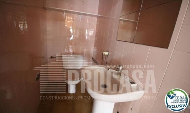 Erhverv til salg i Empuriabrava, Castelló d'Empúries - € 115.000 (Ref: 8321118)