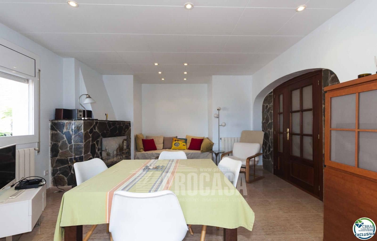 3 makuuhuone Asunto myytävänä paikassa Roses - 319 000 € (Ref: 8335507)