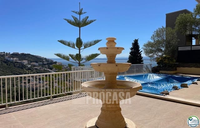 3 slaapkamer Villa te koop in Roses met zwembad garage - € 750.000 (Ref: 8348644)