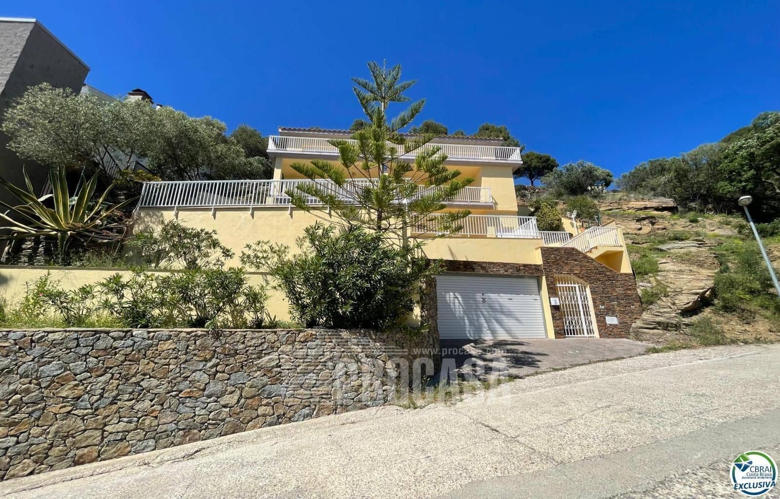 3 slaapkamer Villa te koop in Roses met zwembad garage - € 750.000 (Ref: 8348644)