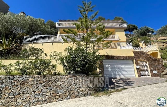 3 slaapkamer Villa te koop in Roses met zwembad garage - € 750.000 (Ref: 8348644)