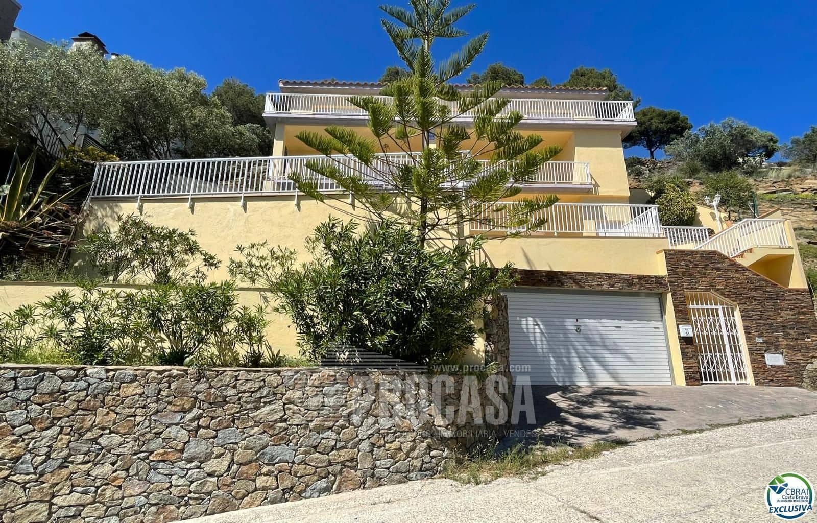 3 slaapkamer Villa te koop in Roses met zwembad garage - € 750.000 (Ref: 8348644)