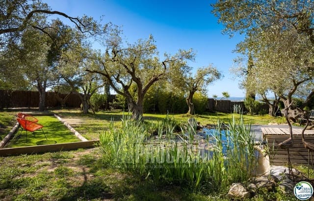 3 bedroom Villa for sale in Palau-saverdera with pool garage - € 890,000 (Ref: 8374318)