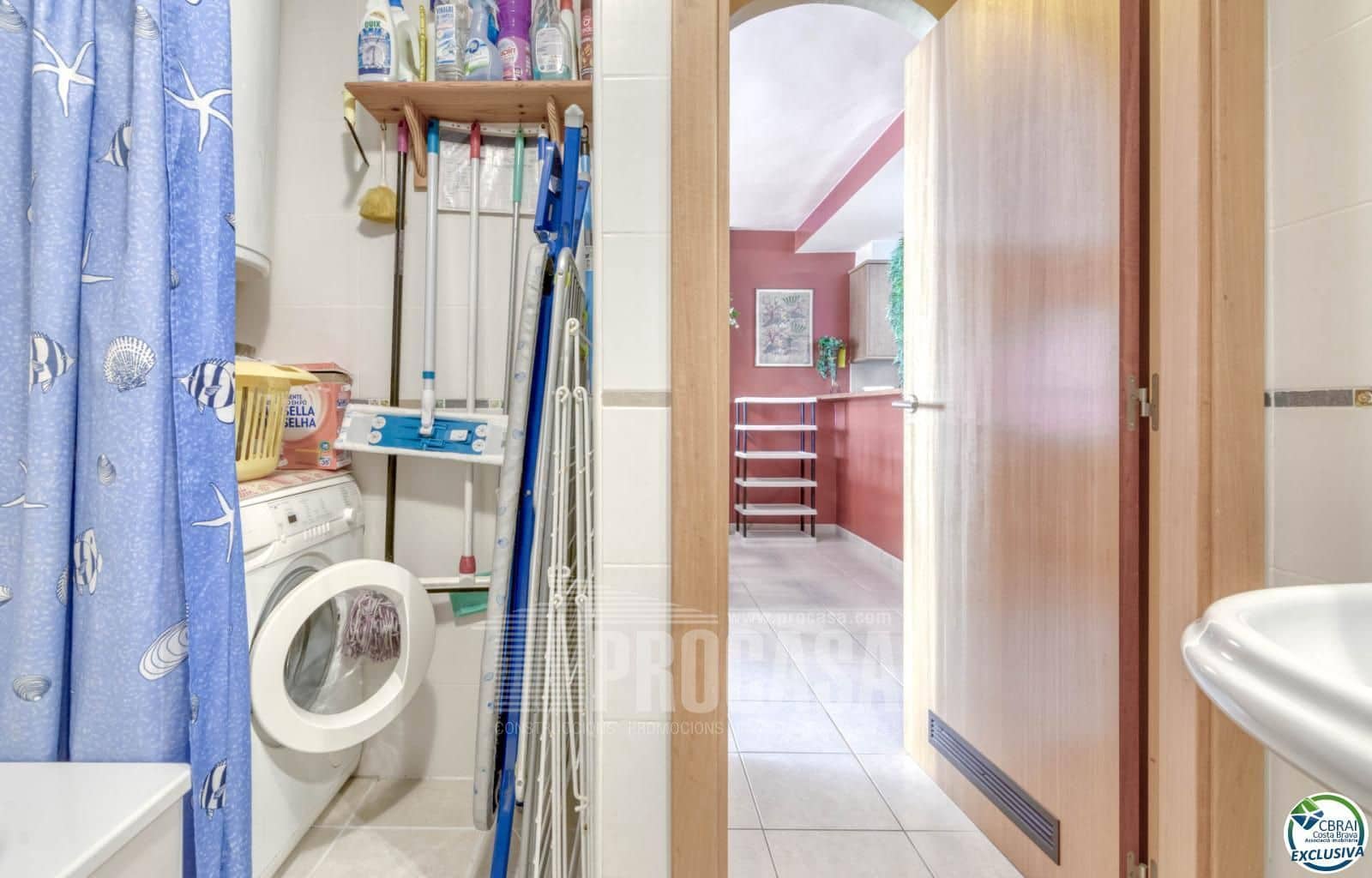 2 slaapkamer Flat te koop in Roses met zwembad garage - € 298.000 (Ref: 8411896)