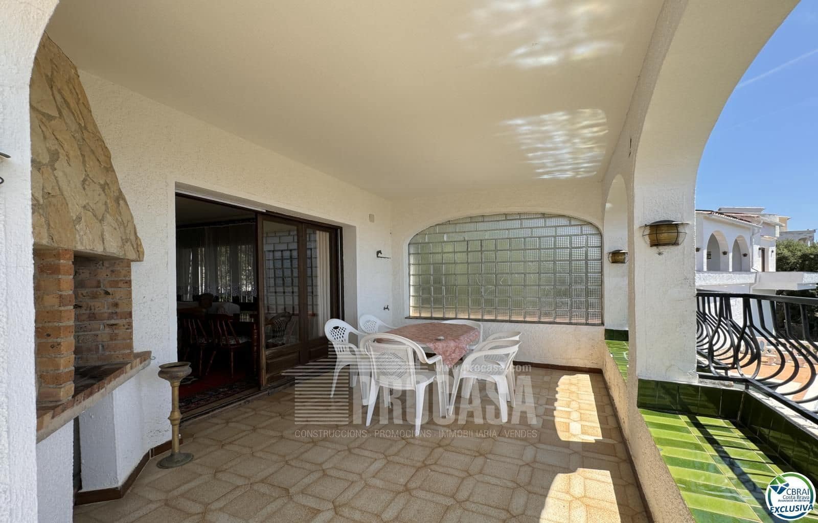 2 soverom Villa til salgs i El Mas Fumats med garasje - € 389 000 (Ref: 8416231)