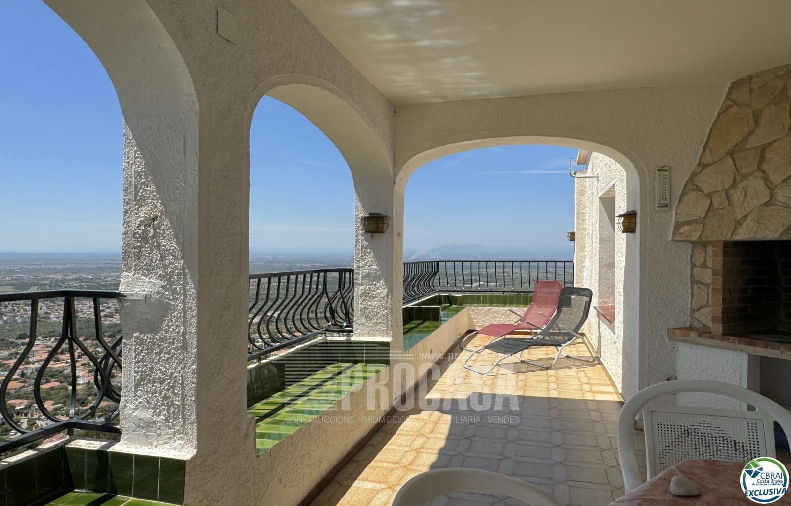 2 soverom Villa til salgs i El Mas Fumats med garasje - € 389 000 (Ref: 8416231)